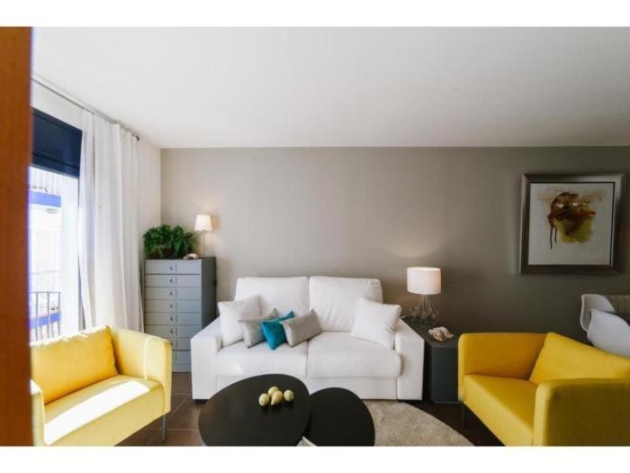Sitges Spaces Deluxe Beach Apartment- 3 Bedroom, 2 Bathroom, Next To Beach, Sleeps 6 Extérieur photo