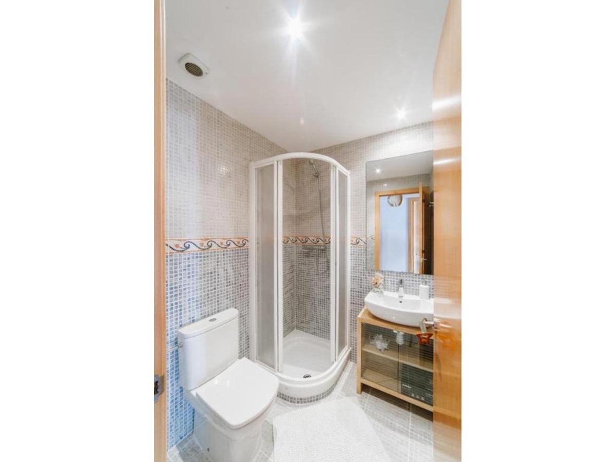 Sitges Spaces Deluxe Beach Apartment- 3 Bedroom, 2 Bathroom, Next To Beach, Sleeps 6 Extérieur photo